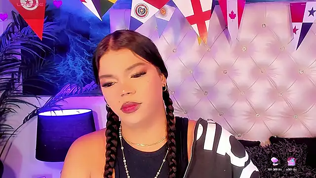 Valeria Swett  online show from 15, 6, 2026