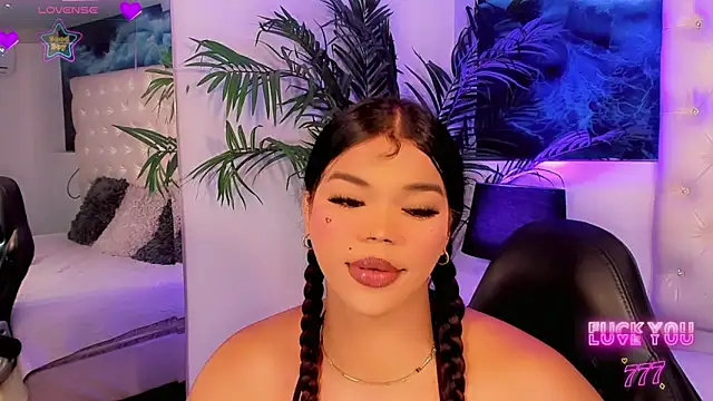 Valeria Swett  online show from 12, 5, 2026