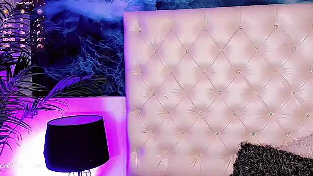 Valeria Swett  online show from 24, 3, 2026