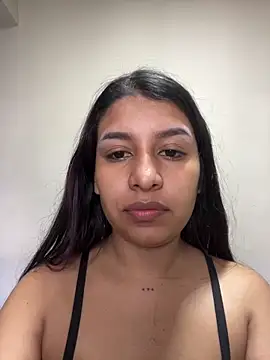  Chloe Smith online show from 1, 11, 2025