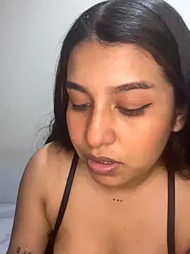  Chloe Smith online show from 22, 9, 2025