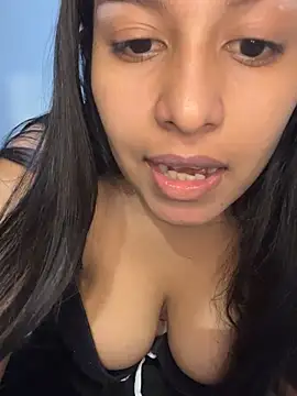  Chloe Smith online show from 5, 11, 2025