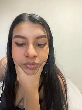  Chloe Smith online show from 23, 9, 2025