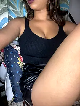 STRIP GLOW online show from 24, 10, 2025