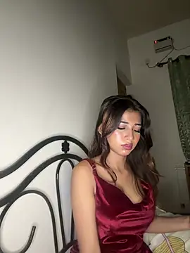 STRIP GLOW online show from 11, 6, 2026