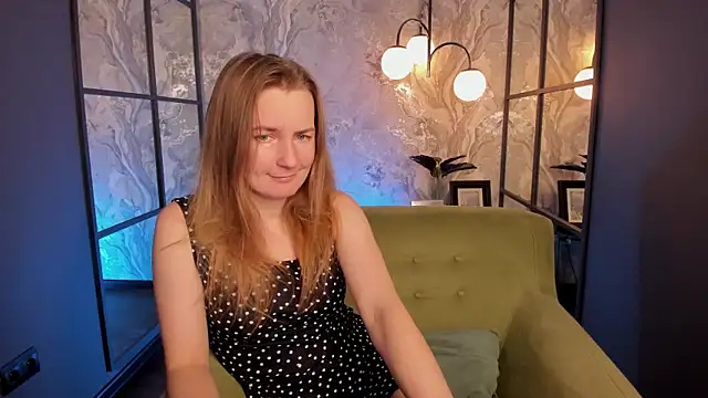 MeggySun online show from 5, 12, 2025