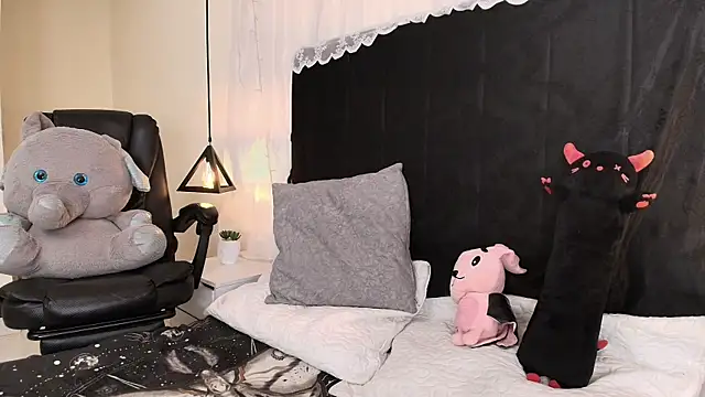 IvyBelle  online show from 14, 4, 2026