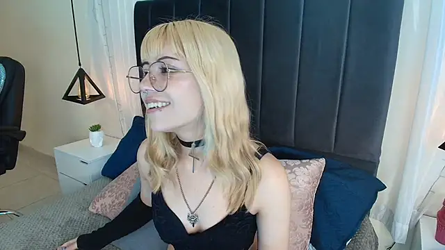 IvyBelle  online show from 12, 11, 2025