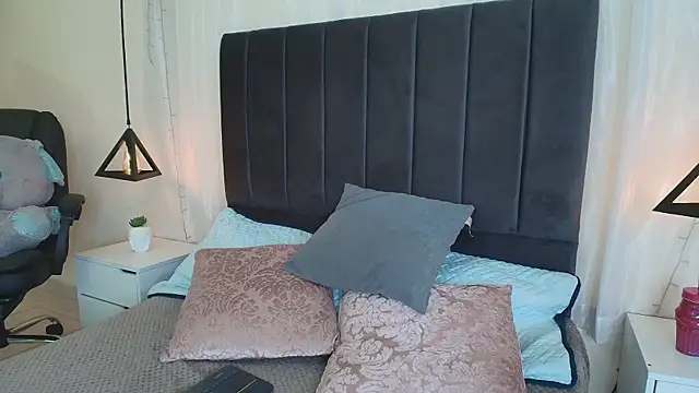 IvyBelle  online show from 31, 10, 2025