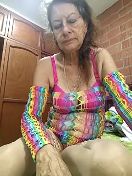 MaryLunne online show from 12, 11, 2025