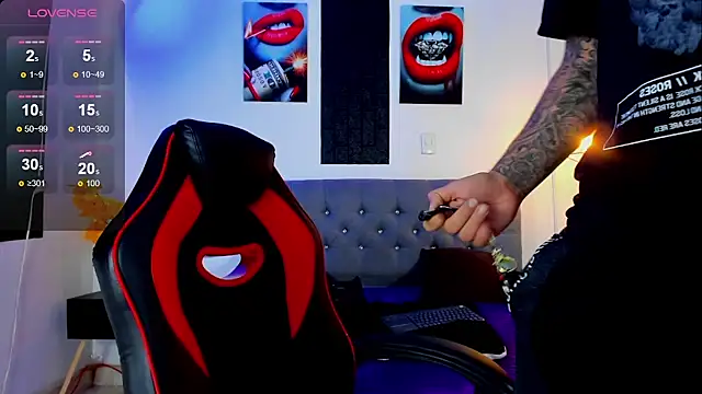 Nicolas James Sc online show from 6, 11, 2025