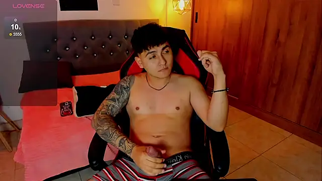 Nicolas James Sc online show from 3, 12, 2025