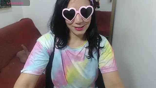 Snapshot of danna_zuluaga chatting on 16, 10, 2025 danna zuluaga online show from 16, 10, 2025