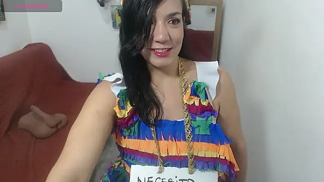 Snapshot of danna_zuluaga chatting on 17, 10, 2025 danna zuluaga online show from 17, 10, 2025