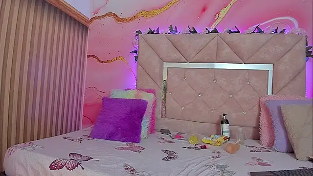 Snapshot of Taylor_oriana_ chatting on 16, 9, 2025 Taylor oriana online show from 16, 9, 2025