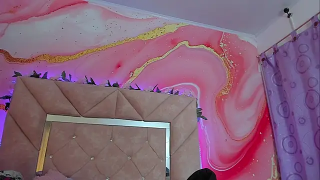 Snapshot of Taylor_oriana_ chatting on 30, 9, 2025 Taylor oriana online show from 30, 9, 2025