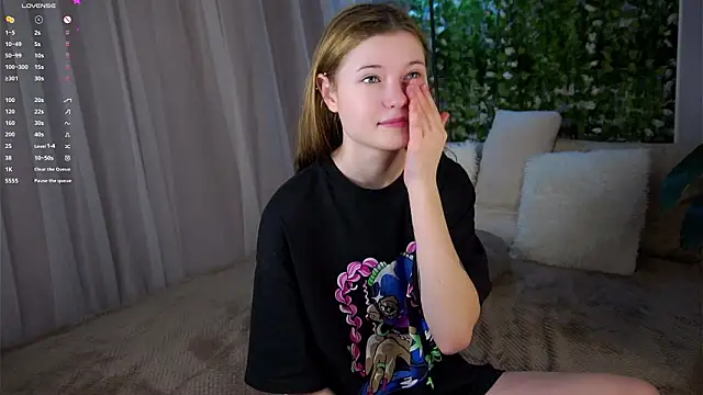 LynHillaire online show from 5, 3, 2026