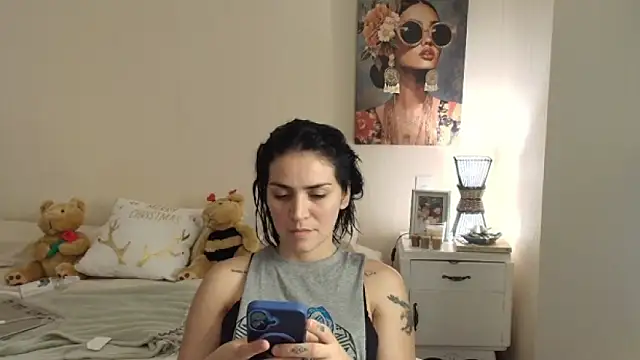 Snapshot of vicky9305 chatting on 15, 1, 2026 vicky9305 online show from 15, 1, 2026