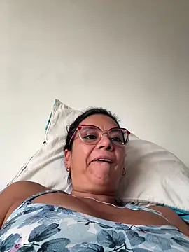 Snapshot of YadiraOrozco chatting on 3, 2, 2026 YadiraOrozco online show from 3, 2, 2026