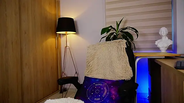 Erick Thompsonx online show from 27, 11, 2025