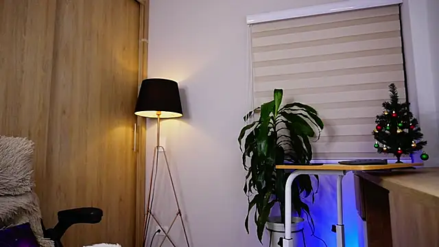 Snapshot of Erick_Thompsonx chatting on 13, 12, 2025 Erick Thompsonx online show from 13, 12, 2025