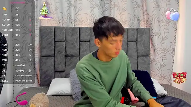 Maikol Ortiz online show from 25, 11, 2025