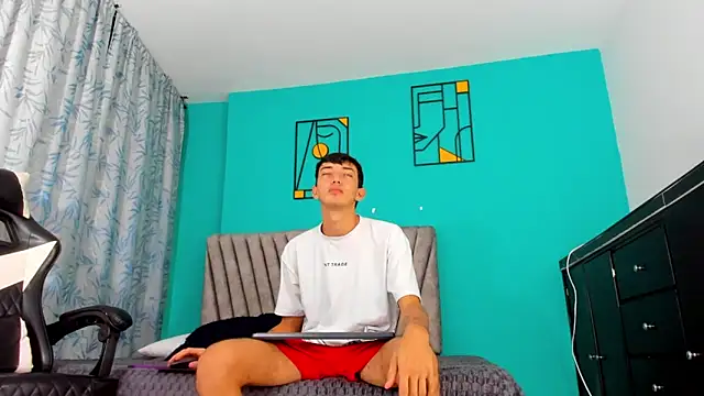 Maikol Ortiz online show from 16, 3, 2026