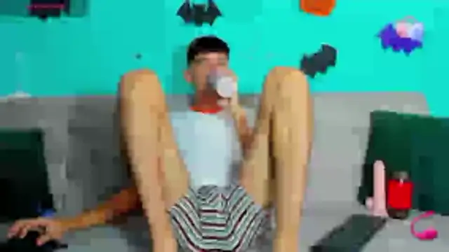 Maikol Ortiz online show from 5, 11, 2025