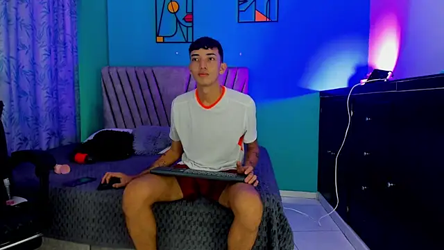 Maikol Ortiz online show from 19, 4, 2026