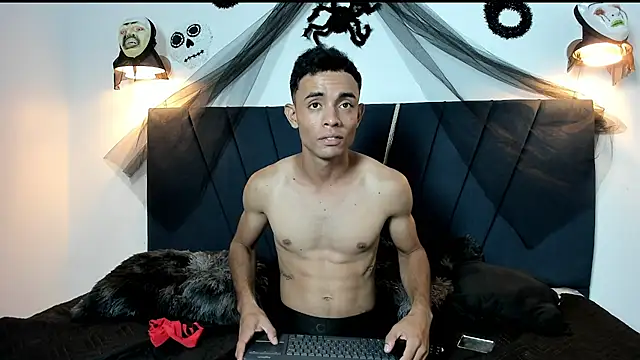 richsexymom online show from 26, 10, 2025