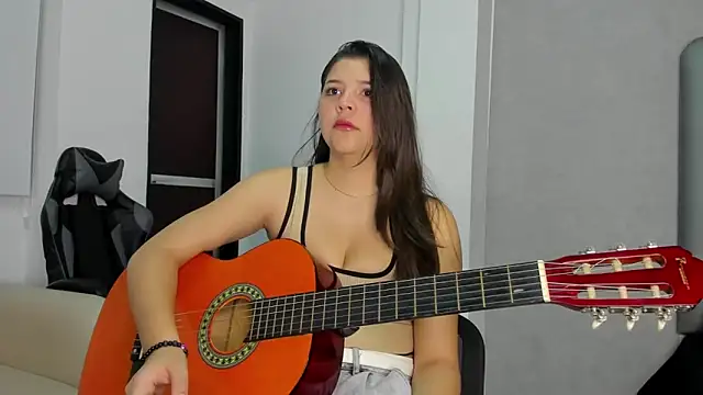 Charlotte-Star online show from 1, 11, 2025