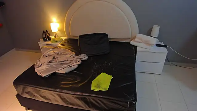 emilytowzen online show from 8, 3, 2026