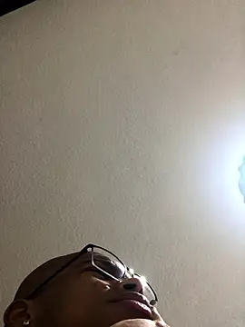 criss zuri online show from 12, 1, 2026