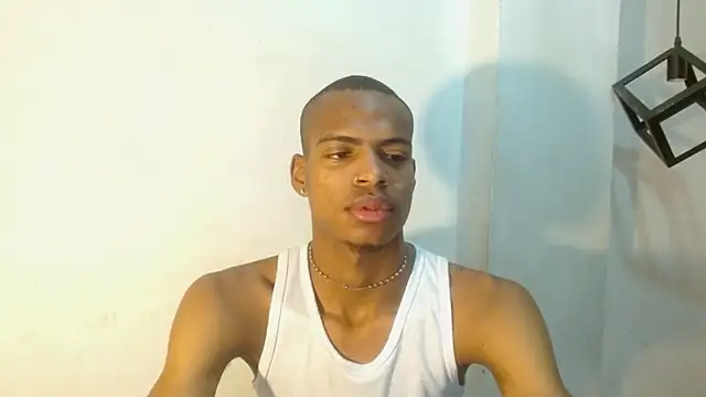 criss zuri online show from 4, 10, 2025