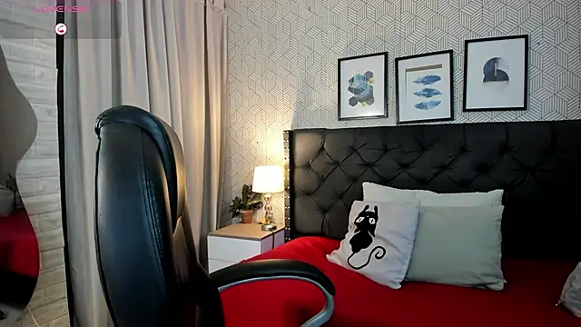 sophie  blare online show from 1, 4, 2026