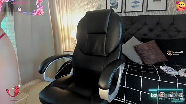 sophie  blare online show from 26, 11, 2025