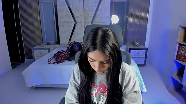 AlliceCopper online show from 4, 10, 2025