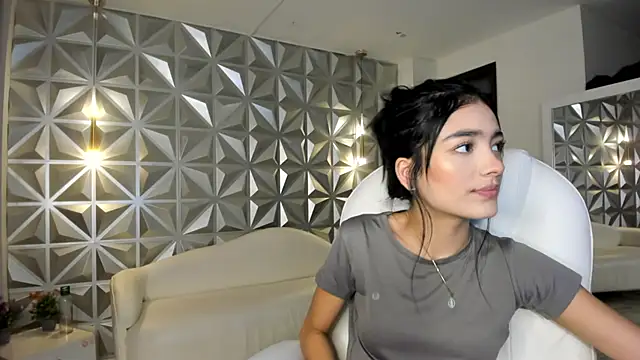 zoerouse  online show from 16, 1, 2026