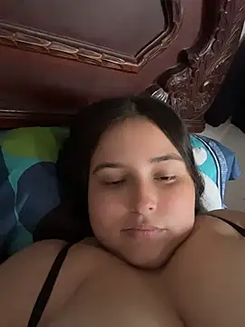 mia-08martinez  online show from 24, 5, 2026