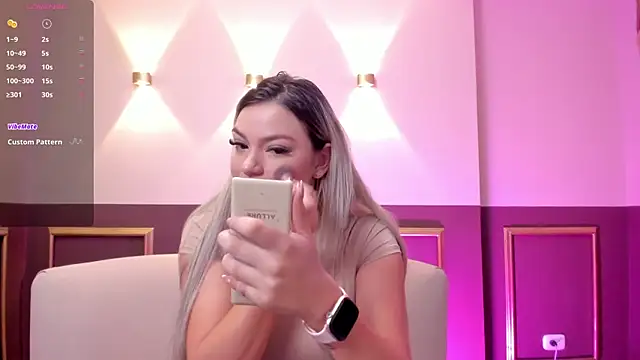 Snapshot of milaowens chatting on 18, 7, 2026 milaowens online show from 18, 7, 2026