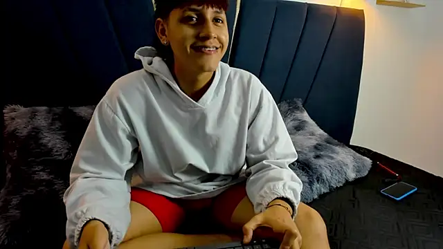 Snapshot of zeusapollofuck chatting on 11, 9, 2025 zeusapollofuck online show from 11, 9, 2025