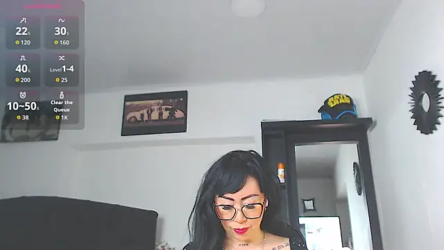 Snapshot of Vicky_hotmilf chatting on 8, 4, 2026 Vicky hotmilf online show from 8, 4, 2026