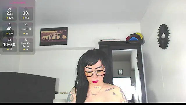 Vicky hotmilf online show from 29, 10, 2025