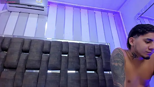 Snapshot of BriannaBBW chatting on 5, 3, 2026 BriannaBBW online show from 5, 3, 2026