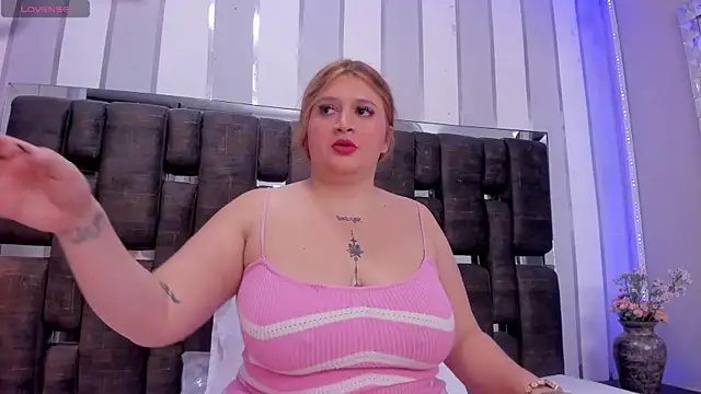 Snapshot of BriannaBBW chatting on 19, 9, 2025 BriannaBBW online show from 19, 9, 2025