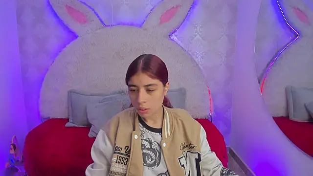 Snapshot of Gaby_louse chatting on 6, 1, 2026 Gaby louse online show from 6, 1, 2026