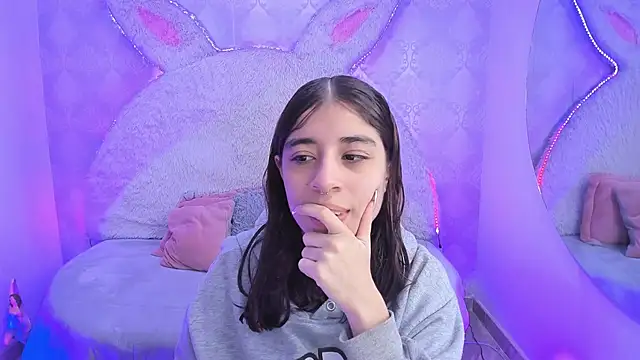 Gaby louse online show from 6, 4, 2026