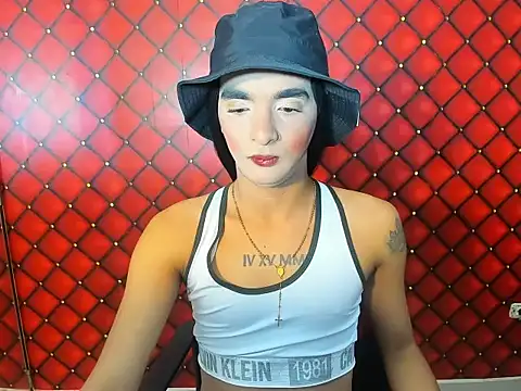 MIA HOT23CM S7S online show from 23, 9, 2025