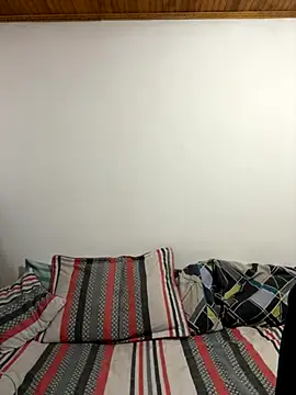 coupledesire18 online show from 31, 10, 2025