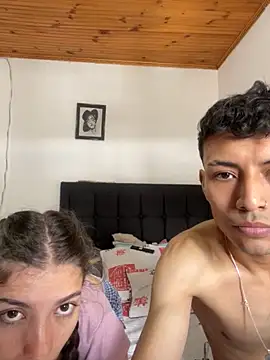 coupledesire18 online show from 12, 10, 2025